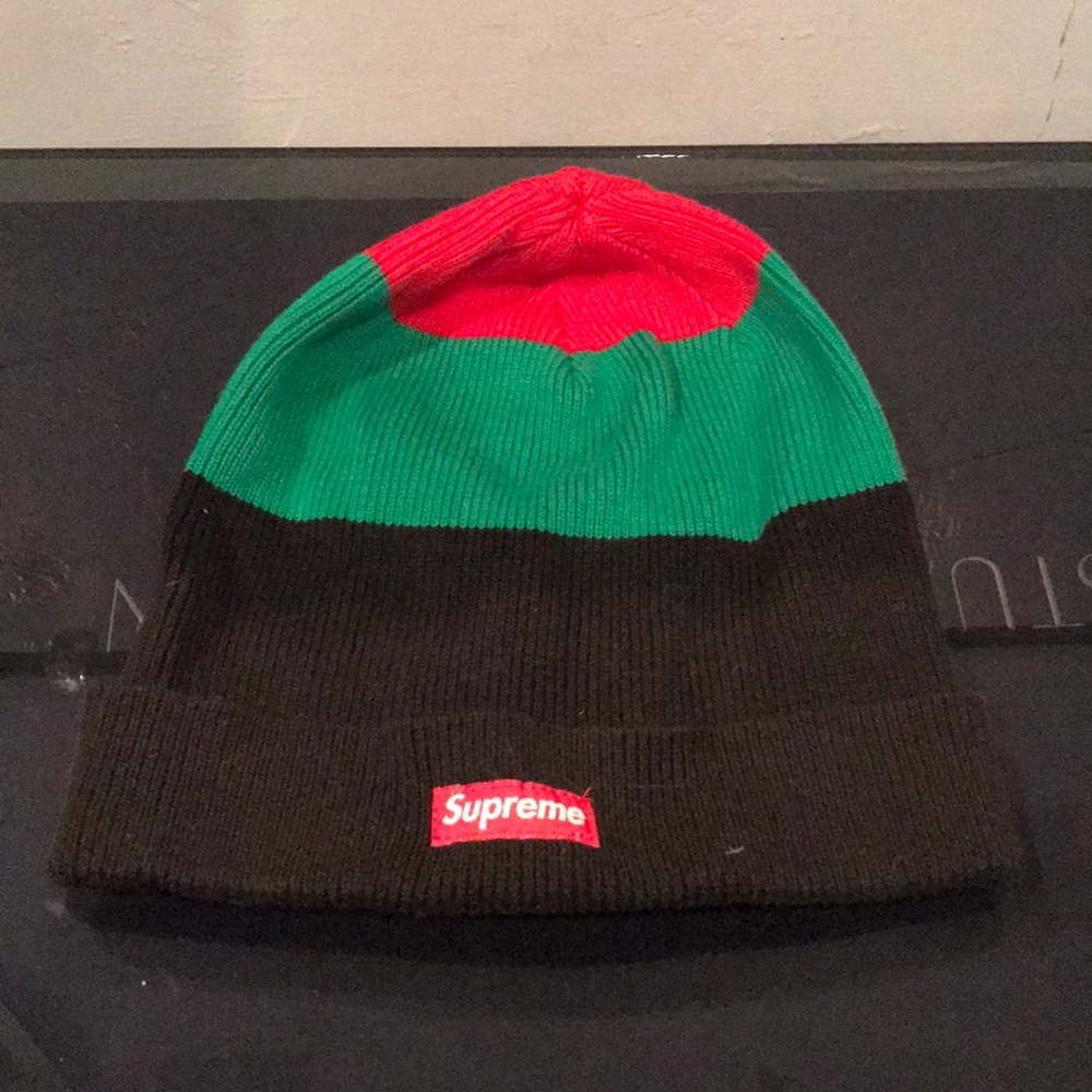 BLACK GREEN AND RED SUPREME BEANIE
